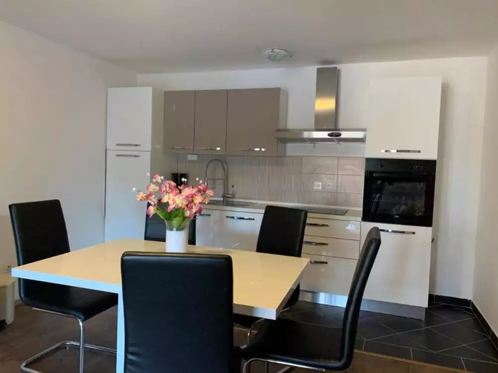 Отель, гостиница 650м² в Хорватии, Затон. Стоимостью 1650000€ аренда фото-12
