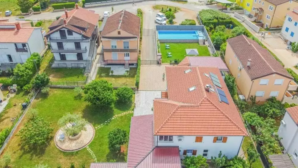 Отель, гостиница 468м² в Хорватии, Умаг. Стоимостью 900000€ аренда фото-2