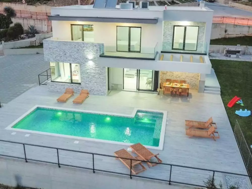 Вилла 240м² в Хорватии, Сплит. Стоимостью 1000000€ аренда фото-20
