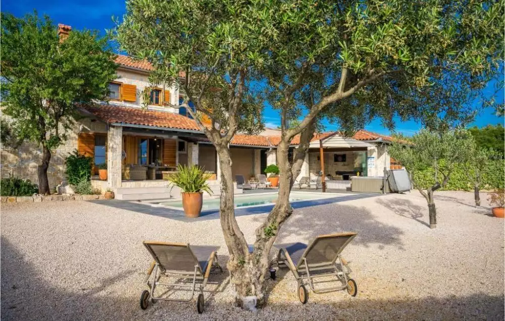 Вилла 315м² в Хорватии, Шибеник. Стоимостью 1390000€ аренда фото-11