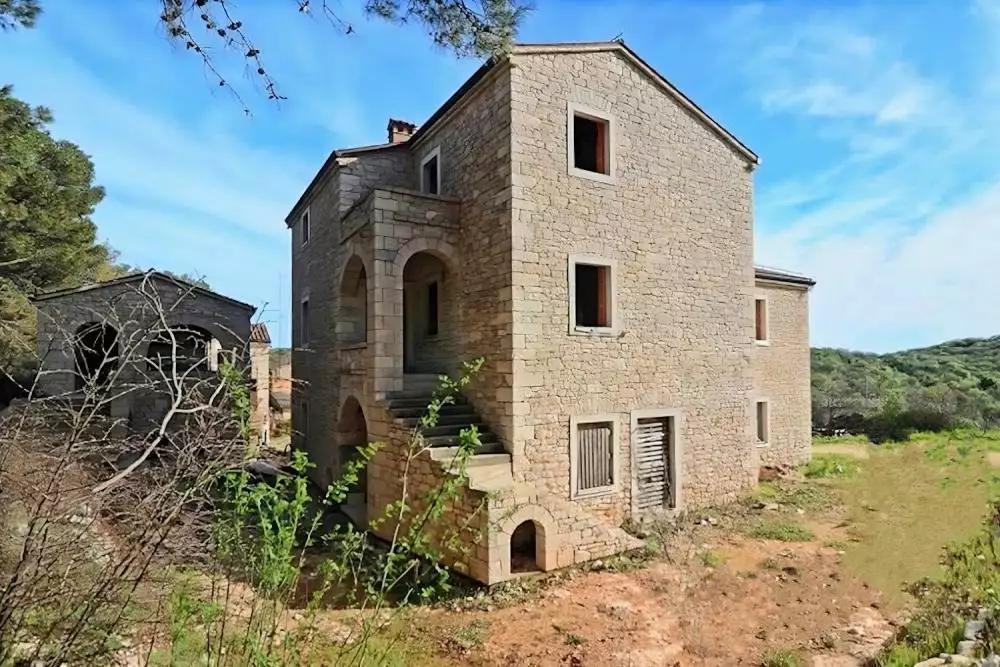 Вилла 650м² в Хорватии, Ровинь. Стоимостью 1900000€ аренда фото-11