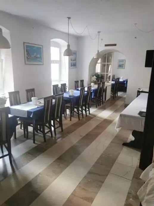 Отель, гостиница 975м² в Хорватии, Пула. Стоимостью 2350000€ аренда фото-3