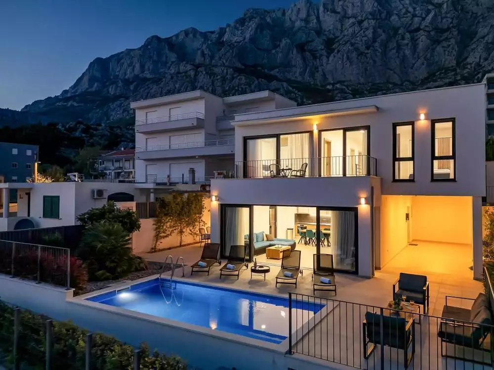 Вилла 300м² в Хорватии, Макарска. Стоимостью 1295000€ аренда фото-5