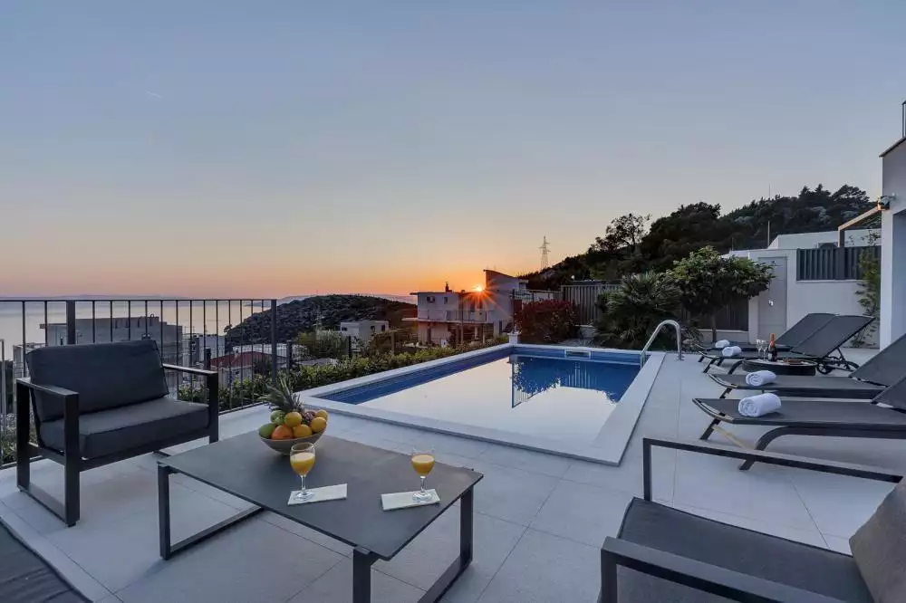 Вилла 300м² в Хорватии, Макарска. Стоимостью 1295000€ аренда фото-14