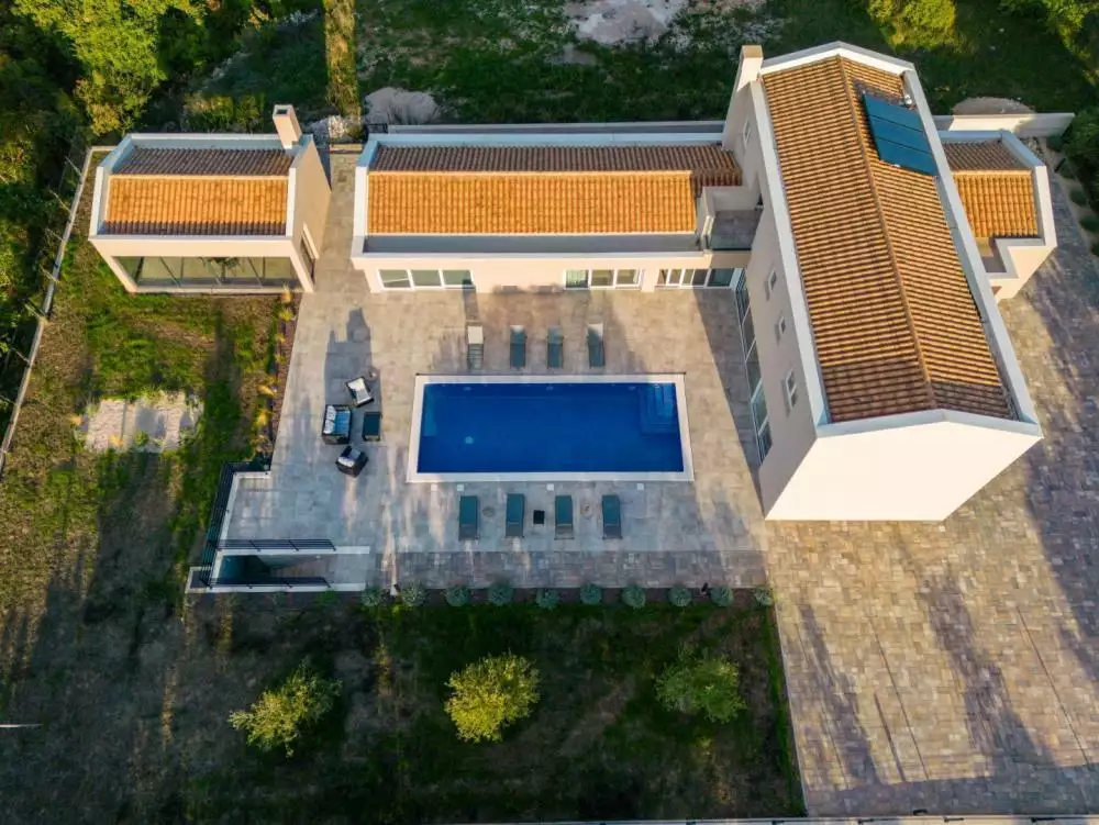 Вилла 287м² в Хорватии, Лабин. Стоимостью 1160000€ аренда фото-3