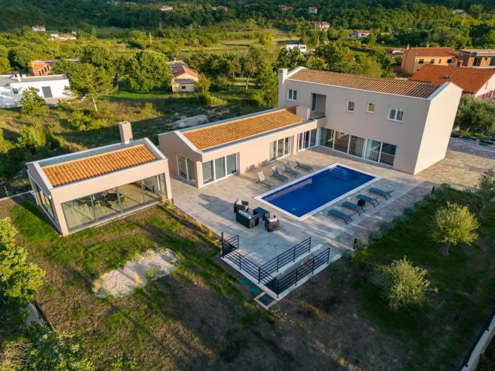 Вилла 287м² в Хорватии, Лабин. Стоимостью 1160000€ аренда фото-1
