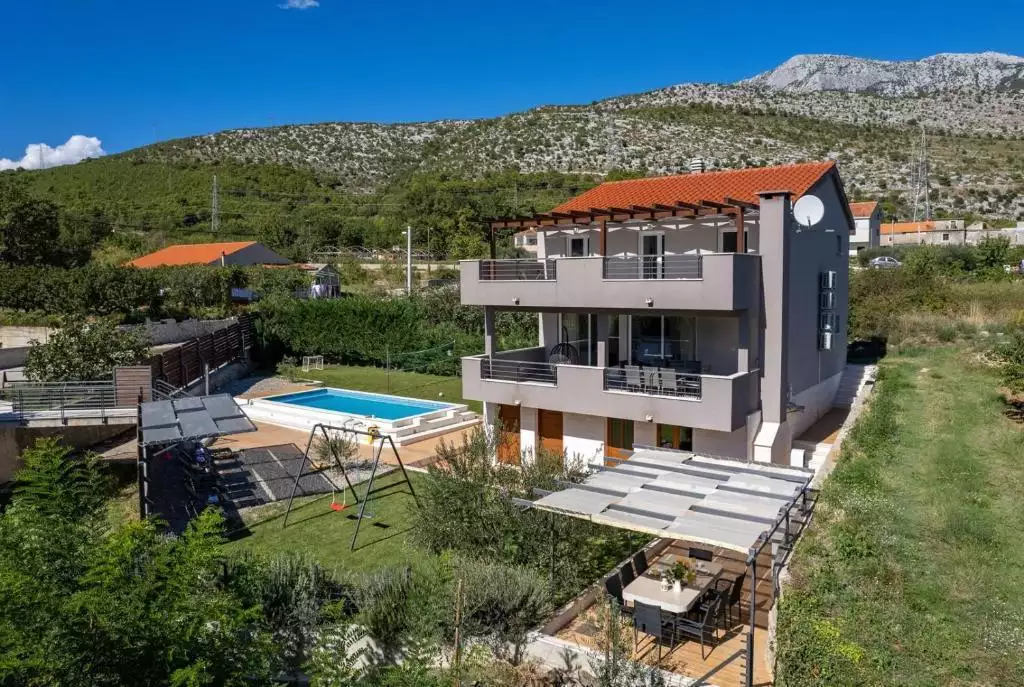 Вилла 220м² в Хорватии, Омиш. Стоимостью 750000€ аренда фото-3