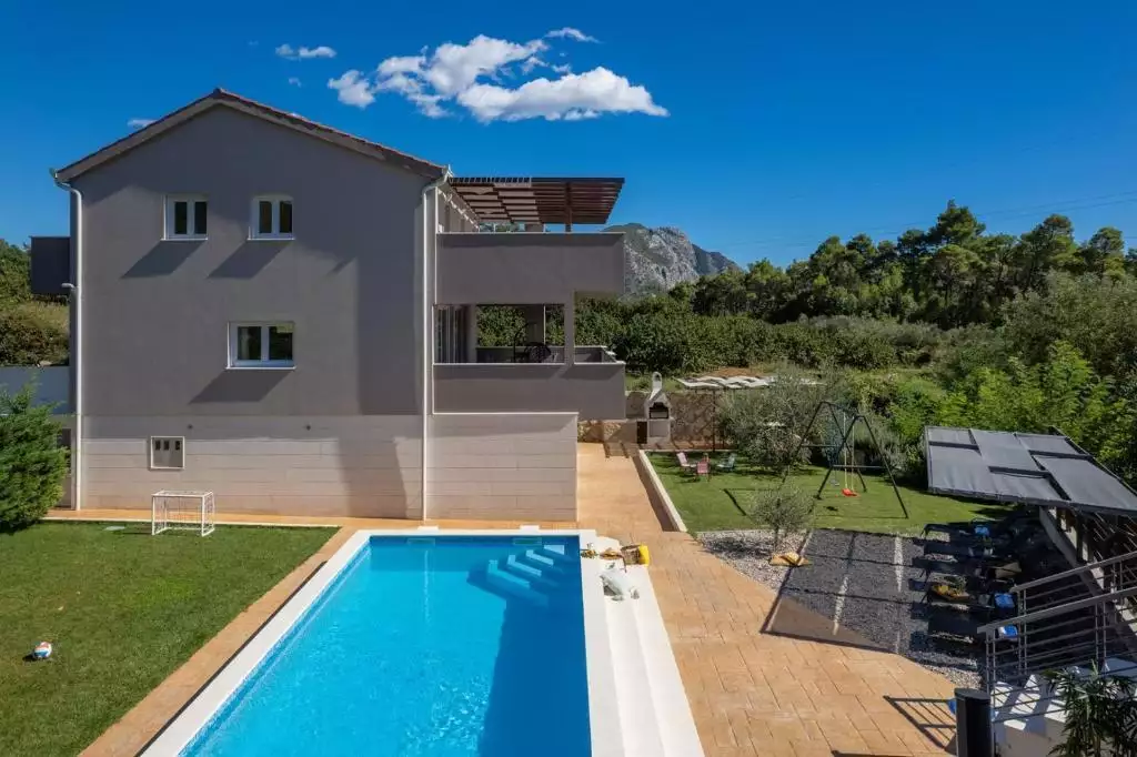 Вилла 220м² в Хорватии, Омиш. Стоимостью 750000€ аренда фото-8