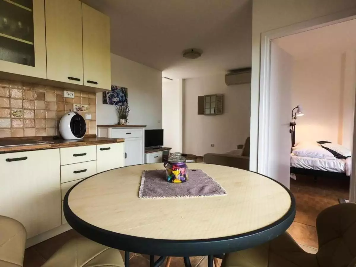 Отель, гостиница 196м² в Хорватии, Петрчане. Стоимостью 690000€ аренда фото-13
