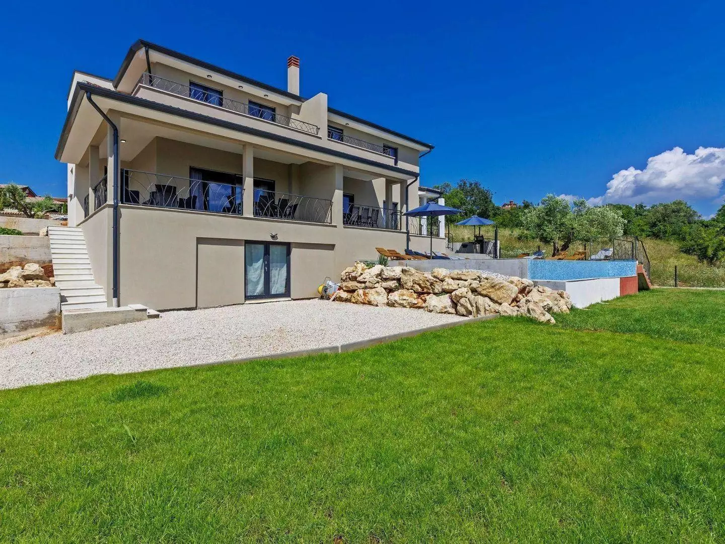Вилла 370м² в Хорватии, Бртонигла. Стоимостью 1400000€ аренда фото-8