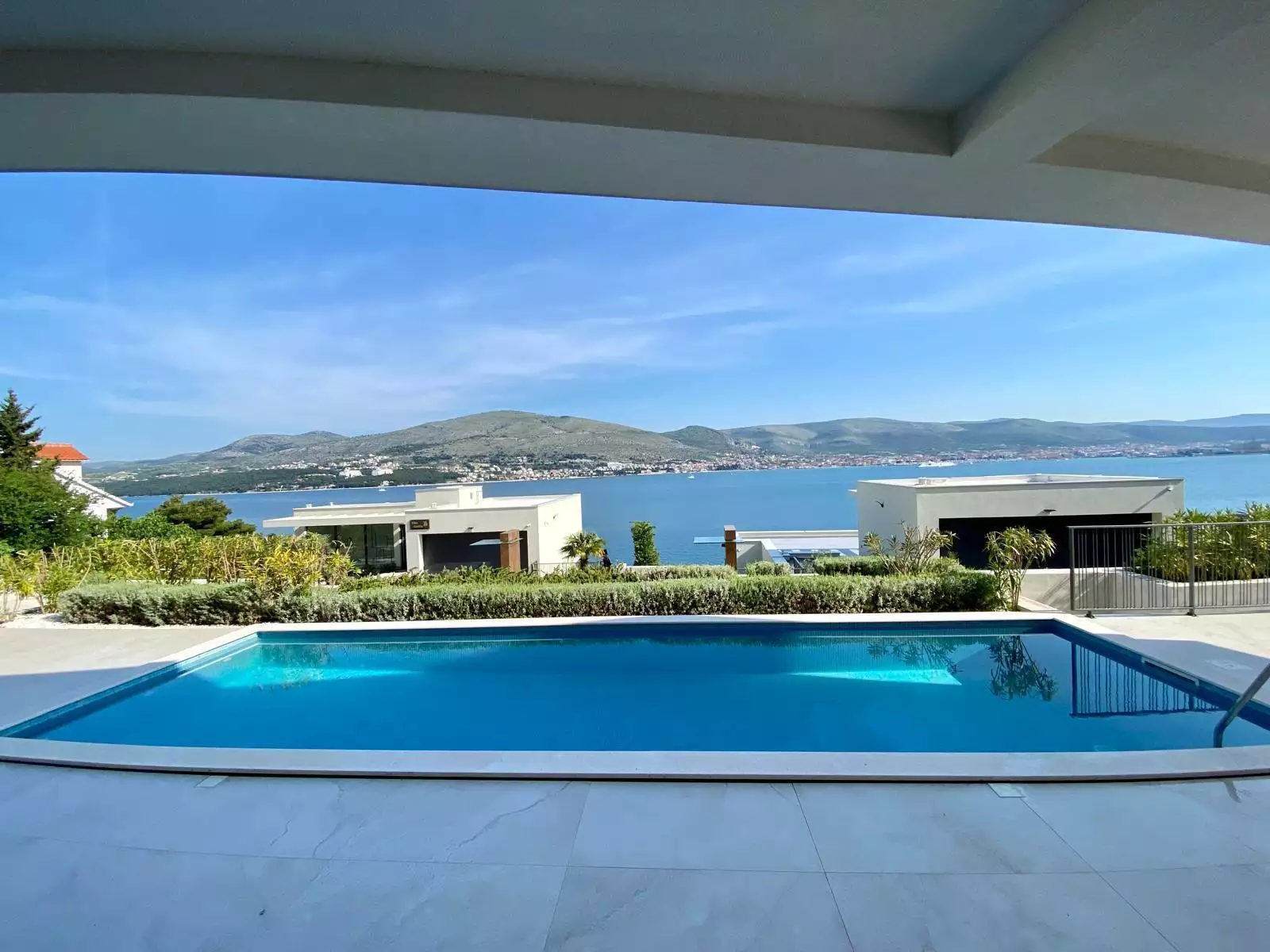 Вилла 326м² в Хорватии, Чиово. Стоимостью 1700000€ аренда фото-11