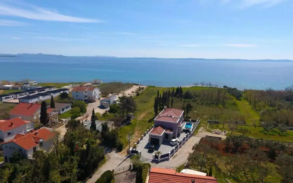 Вилла 250м² в Хорватии, Привлака. Стоимостью 820000€ аренда фото-1