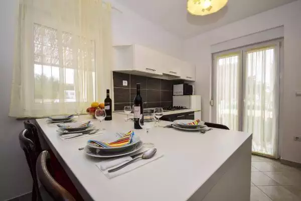 Отель, гостиница 195м² в Хорватии, Затон. Стоимостью 830000€ аренда фото-16