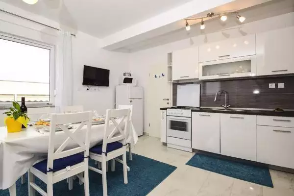 Отель, гостиница 195м² в Хорватии, Затон. Стоимостью 830000€ аренда фото-23