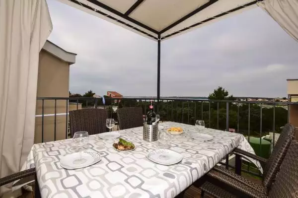 Отель, гостиница 195м² в Хорватии, Затон. Стоимостью 830000€ аренда фото-25
