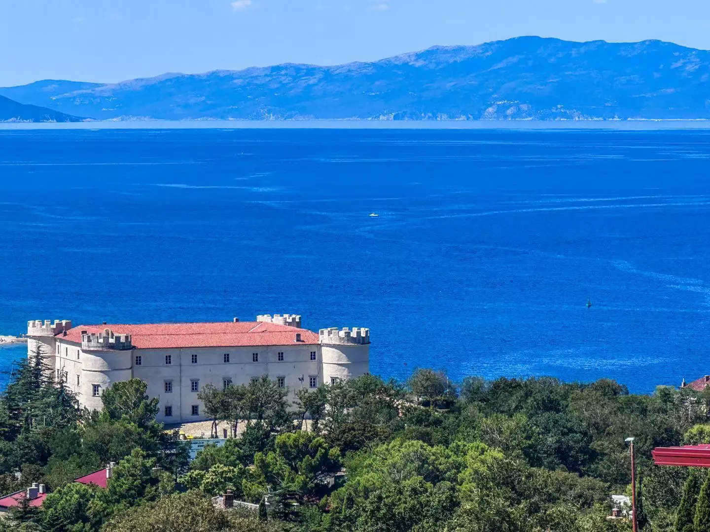 Вилла 400м² в Хорватии, Кралевица. Стоимостью 1100000€ аренда фото-2