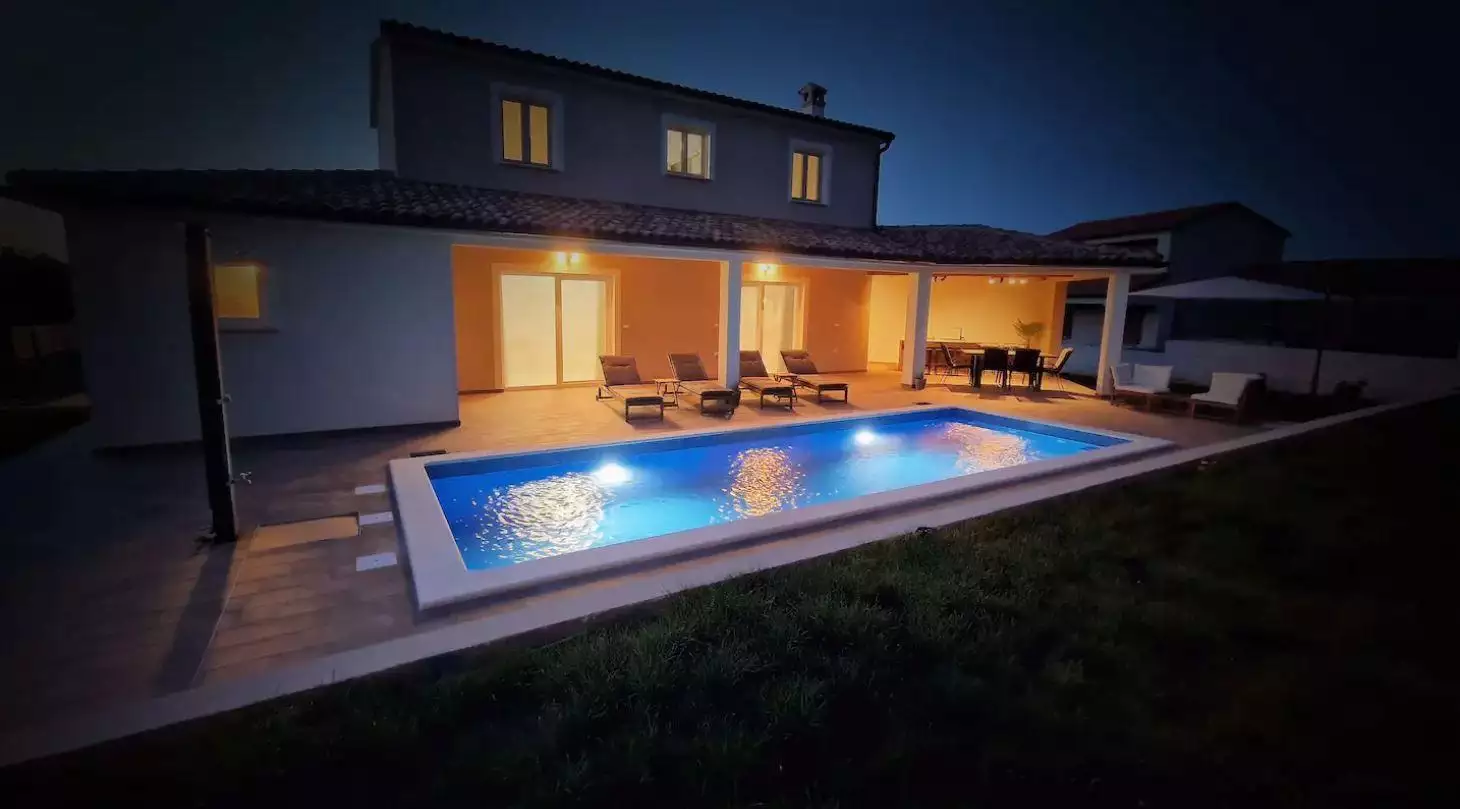 Вилла 127м² в Хорватии, Ровинь. Стоимостью 750000€ аренда фото-5