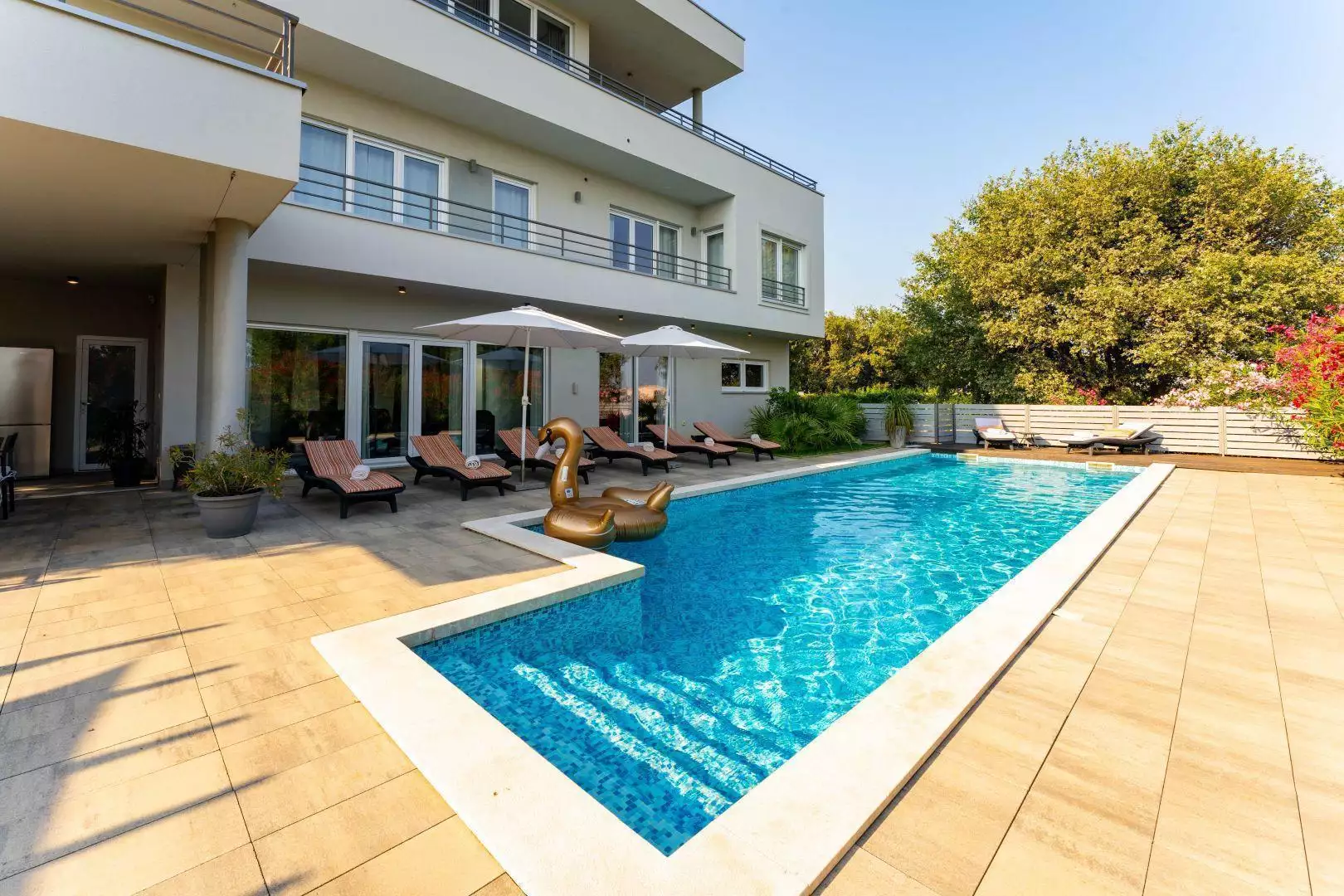 Вилла 330м² в Хорватии, Медулин. Стоимостью 1190000€ аренда фото-6