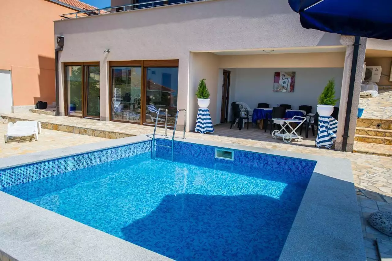 Вилла 440м² в Хорватии, Рогозница. Стоимостью 1350000€ аренда фото-4