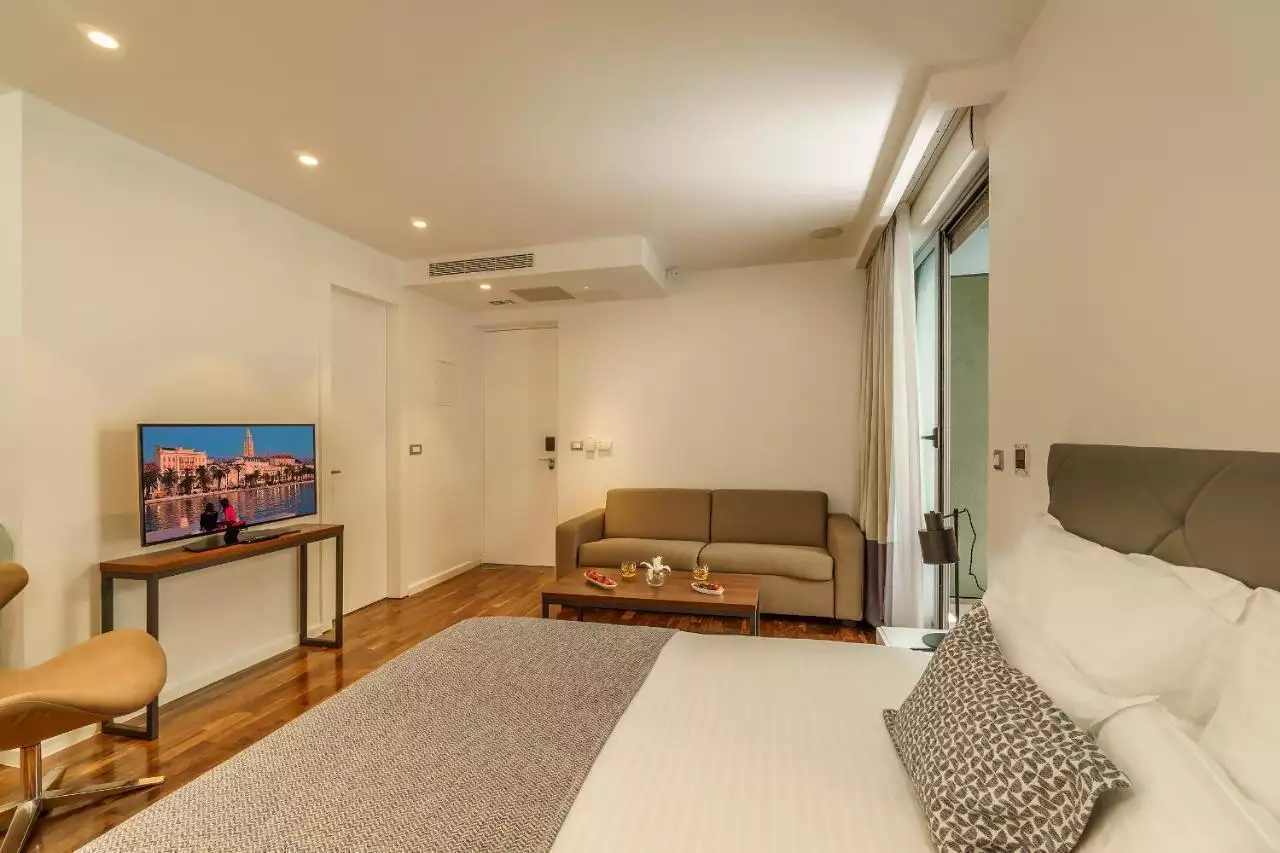 Отель, гостиница 494м² в Хорватии, Сплит. Стоимостью 2600000€ аренда фото-11