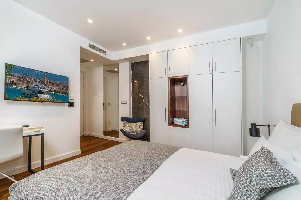Отель, гостиница 494м² в Хорватии, Сплит. Стоимостью 2600000€ аренда фото-18