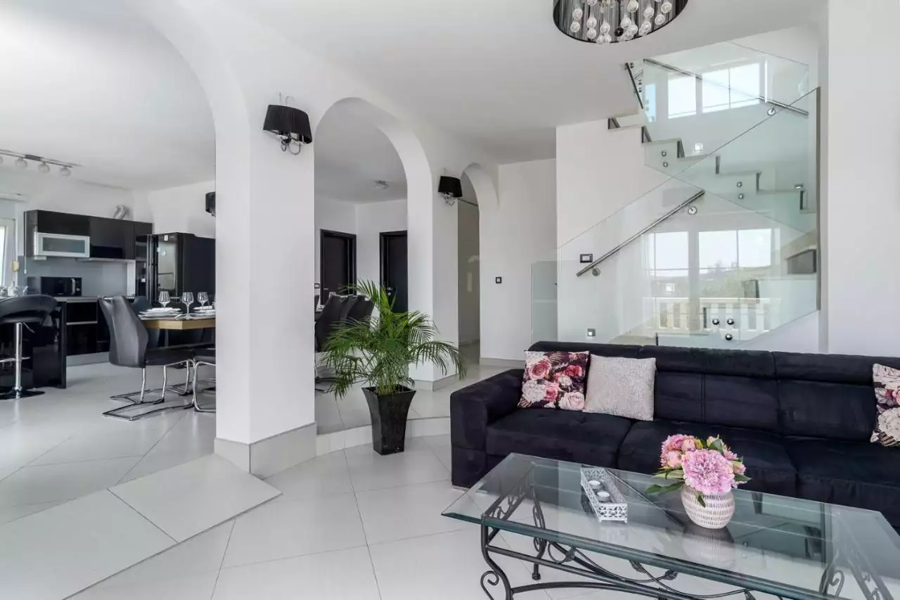 Вилла 333м² в Хорватии, Каштела. Стоимостью 970000€ аренда фото-17
