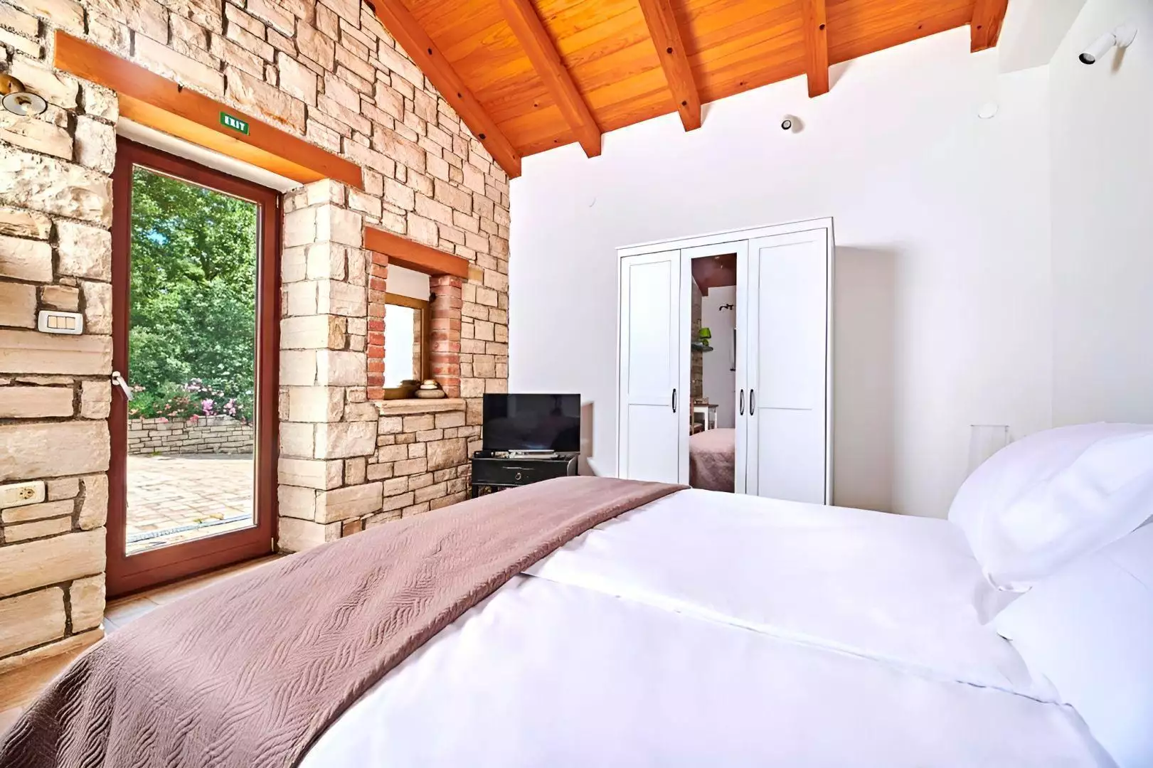 Вилла 250м² в Хорватии, Буе. Стоимостью 820000€ аренда фото-24