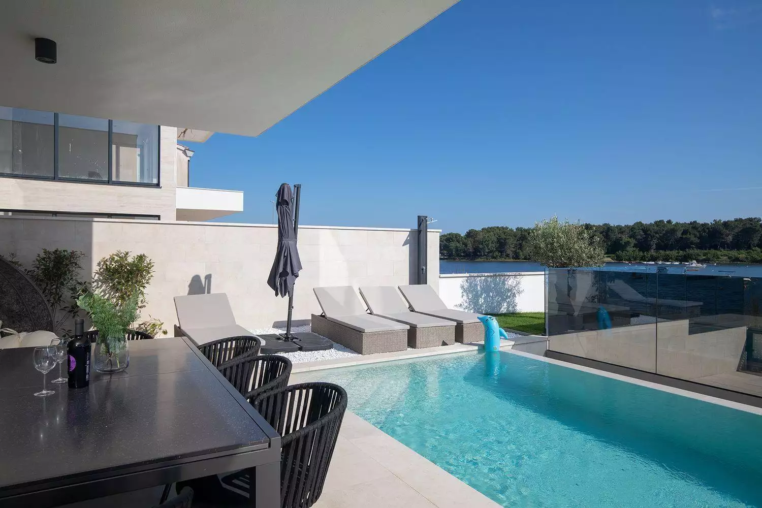 Вилла 340м² в Хорватии, Медулин. Стоимостью 2700000€ аренда фото-3