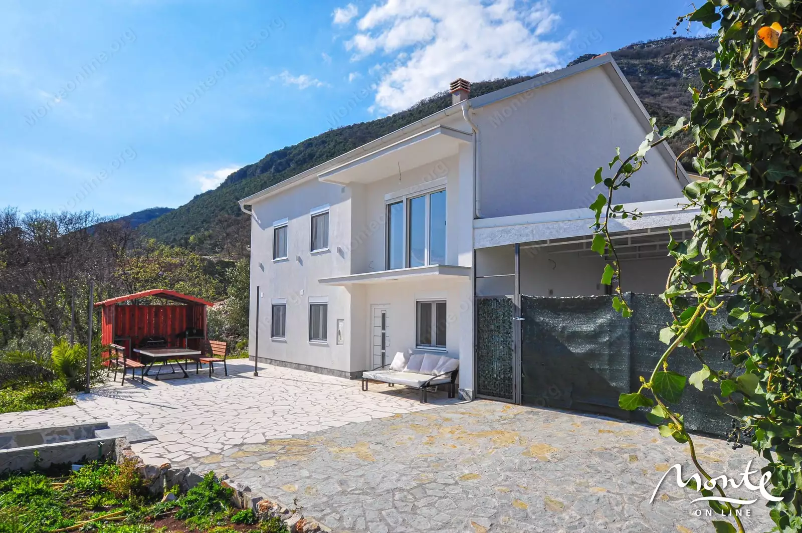 Вилла 136м² в Черногории, Кумбор. Стоимостью 340000€ аренда фото-3