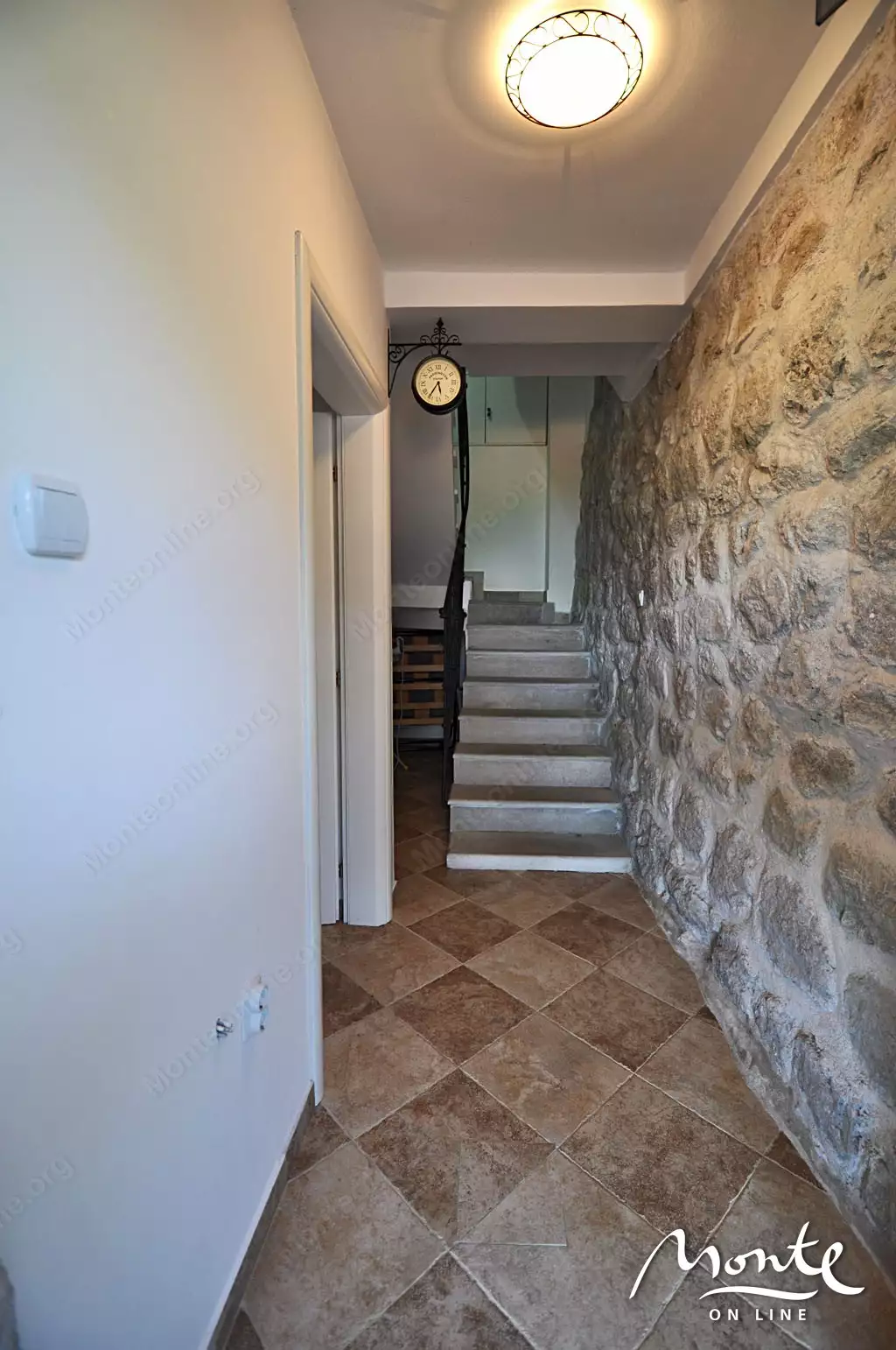 Вилла 130м² в Черногории, Моринь. Стоимостью 350000€ аренда фото-13