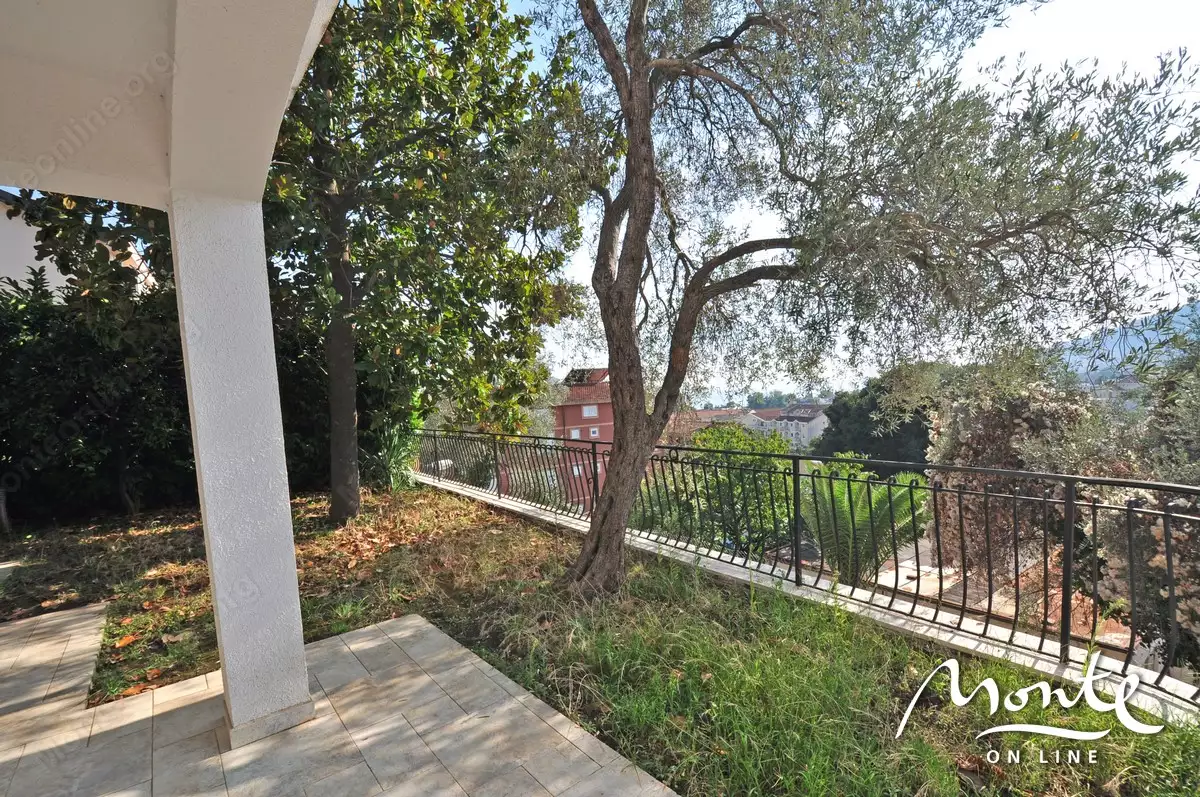 Вилла 282м² в Черногории, Будва. Стоимостью 599000€ аренда фото-34