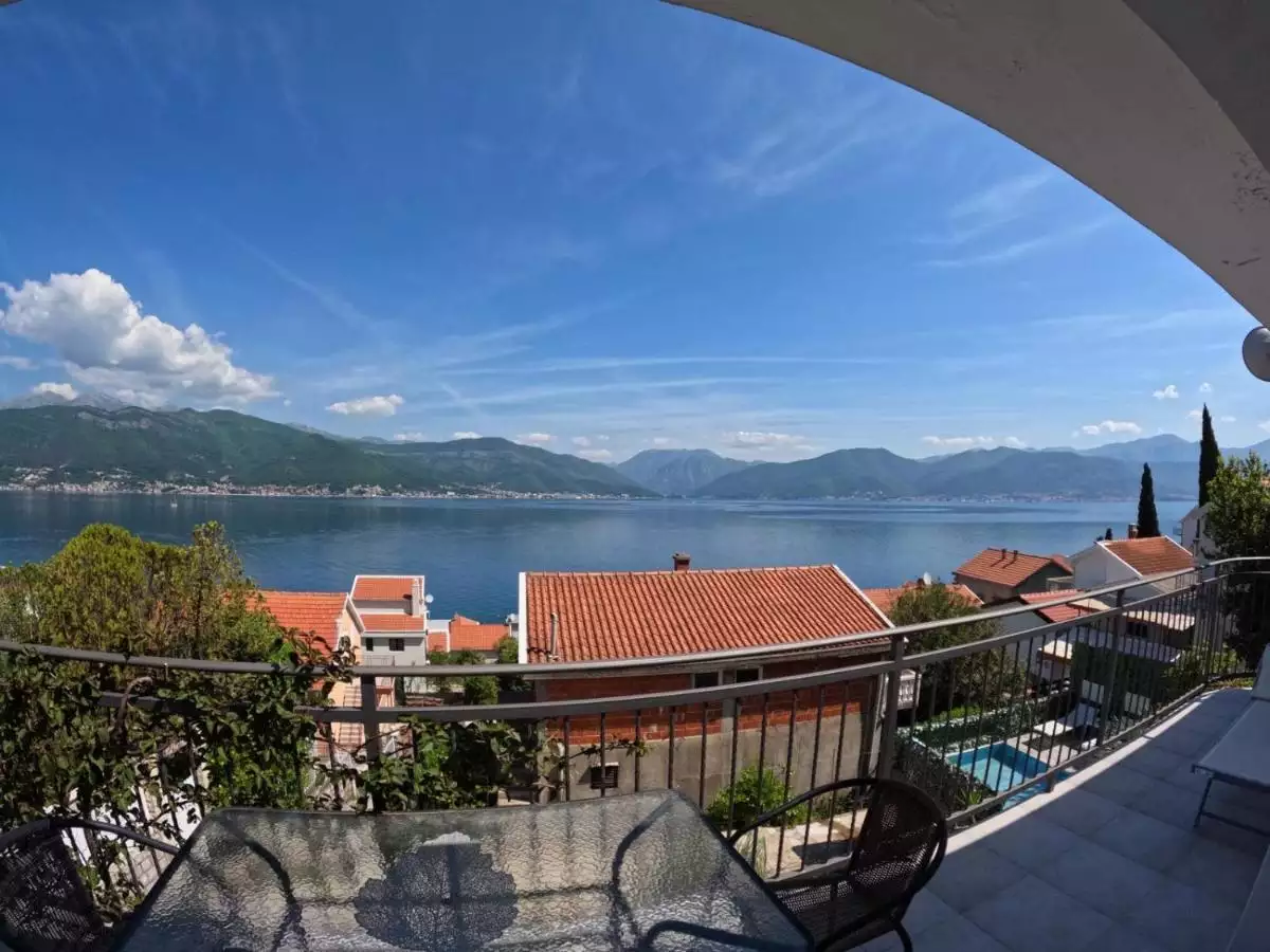 Вилла 180м² в Черногории, Крашичи. Стоимостью 440000€ аренда фото-9