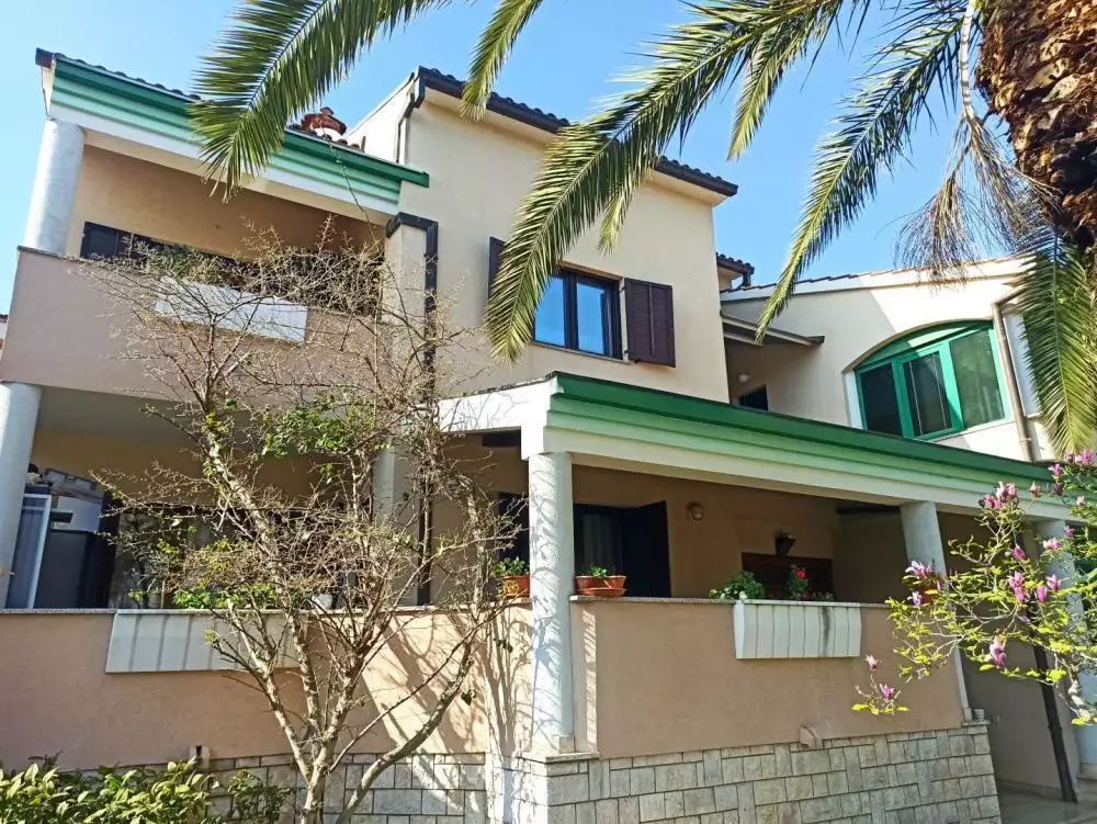 Отель, гостиница 550м² в Хорватии, Пула. Стоимостью 1650000€ аренда фото-1
