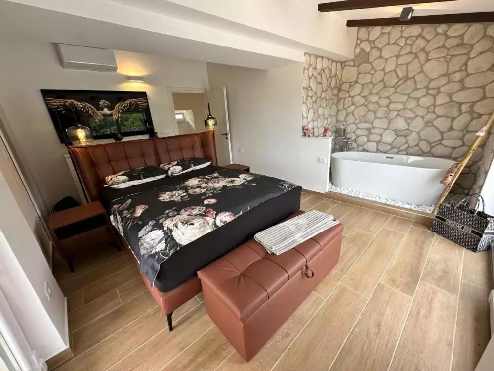 Вилла 328м² в Хорватии, Польяне. Стоимостью 1000000€ аренда фото-12