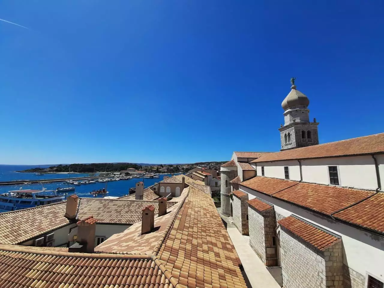 Отель, гостиница 180м² в Хорватии, Крка. Стоимостью 1200000€ аренда фото-6