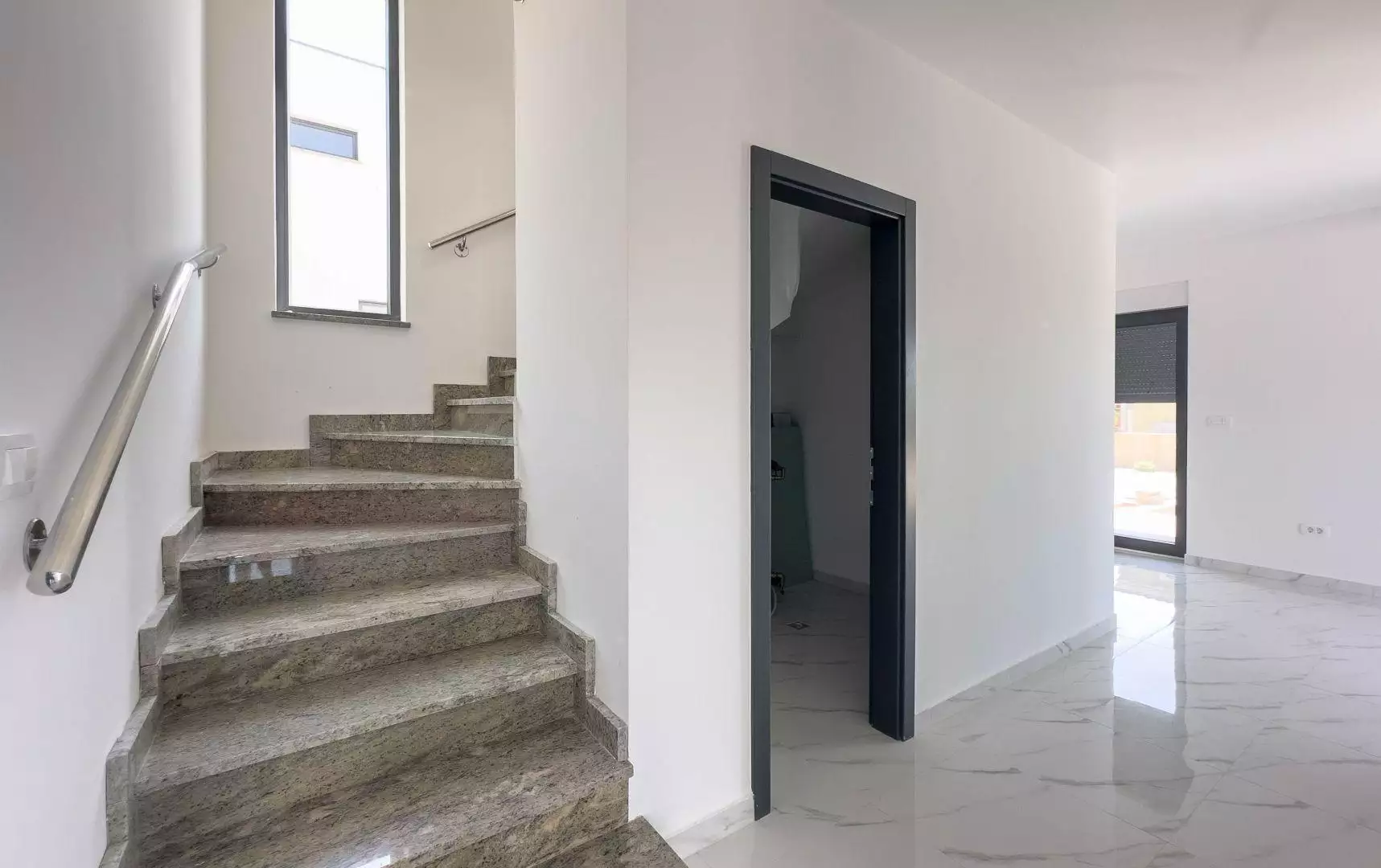 Вилла 150м² в Хорватии, Крка. Стоимостью 850000€ аренда фото-20