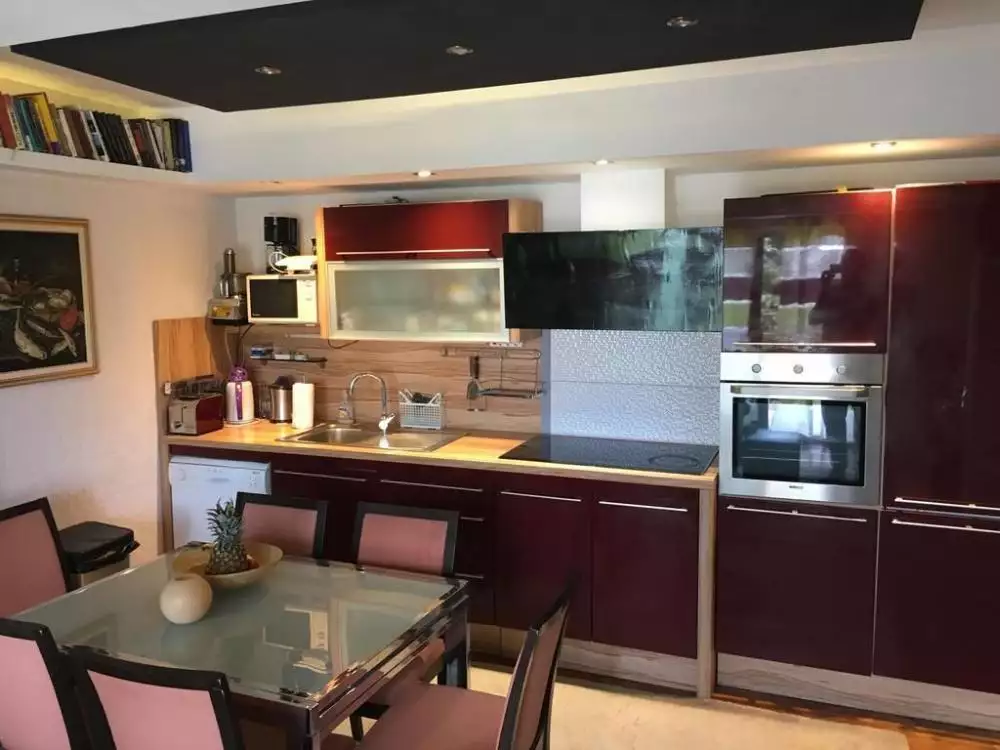 Отель, гостиница 390м² в Хорватии, Вепринац. Стоимостью 570000€ аренда фото-2