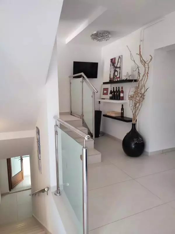 Отель, гостиница 670м² в Хорватии, Умаг. Стоимостью 1800000€ аренда фото-3