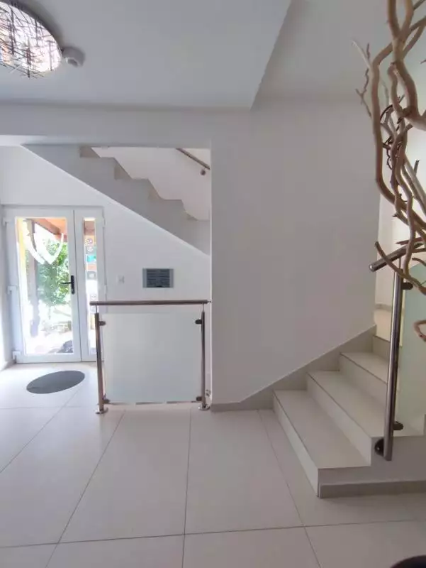 Отель, гостиница 670м² в Хорватии, Умаг. Стоимостью 1800000€ аренда фото-4