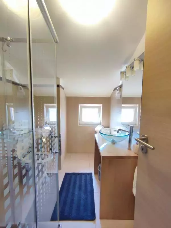 Отель, гостиница 670м² в Хорватии, Умаг. Стоимостью 1800000€ аренда фото-24