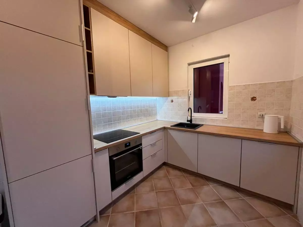 Квартира 79м² в Черногории, Ластва-Грбальская. Стоимостью 115000€ аренда фото-1