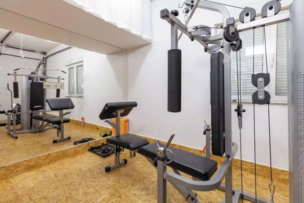 Отель, гостиница 340м² в Хорватии, Подстрана. Стоимостью 1400000€ аренда фото-17