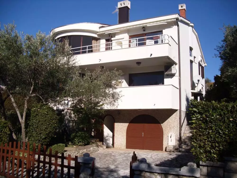 Отель, гостиница 346м² в Хорватии, Крка. Стоимостью 1500000€ аренда фото-25