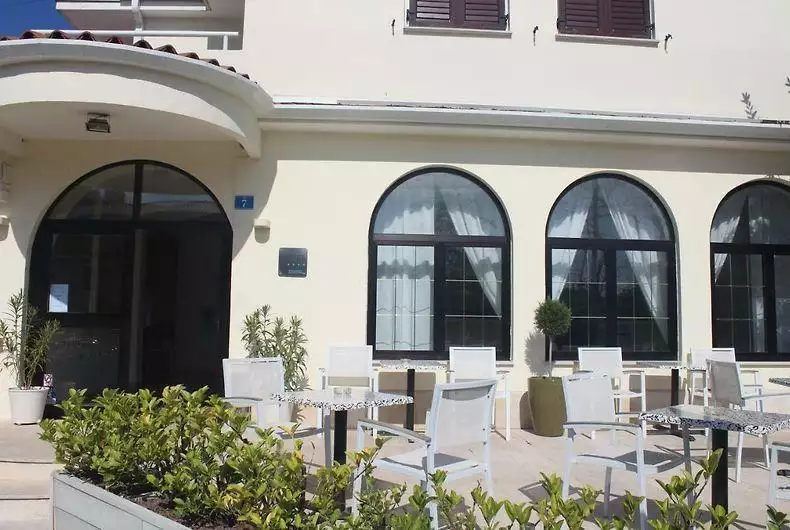 Отель, гостиница 1067м² в Хорватии, Умаг. Стоимостью 2800000€ аренда фото-1