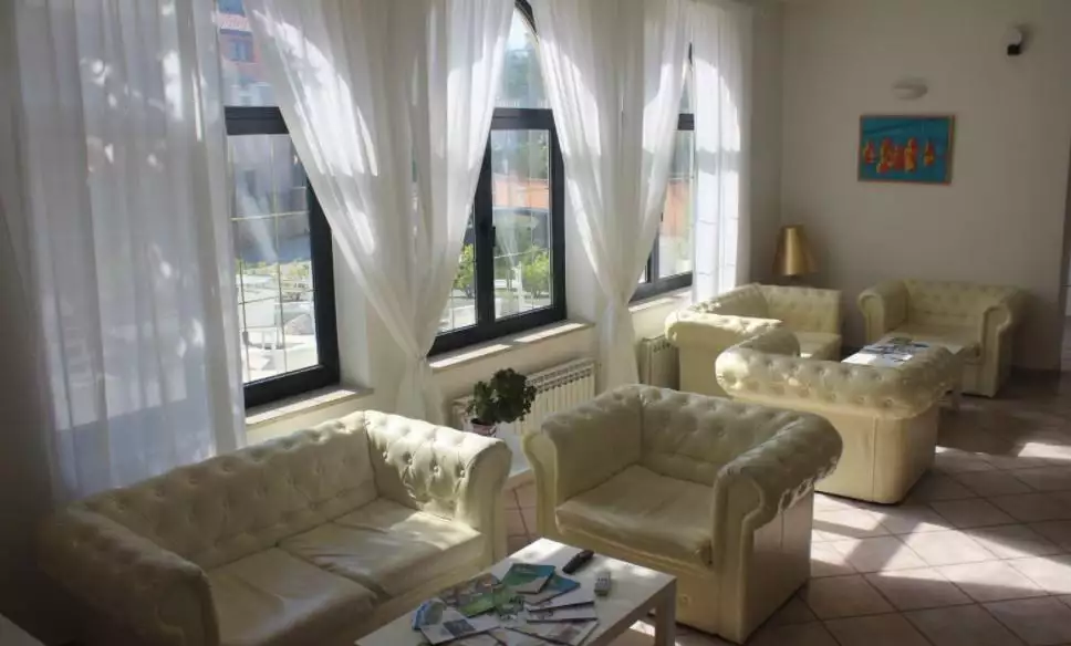 Отель, гостиница 1067м² в Хорватии, Умаг. Стоимостью 2800000€ аренда фото-3