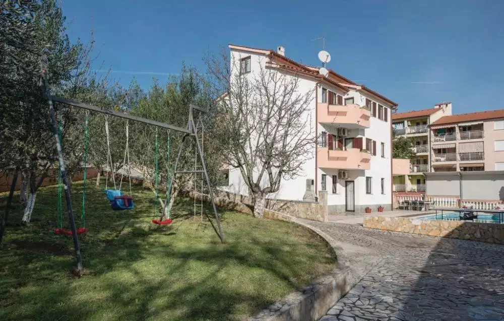 Вилла 565м² в Хорватии, Пула. Стоимостью 1350000€ аренда фото-3