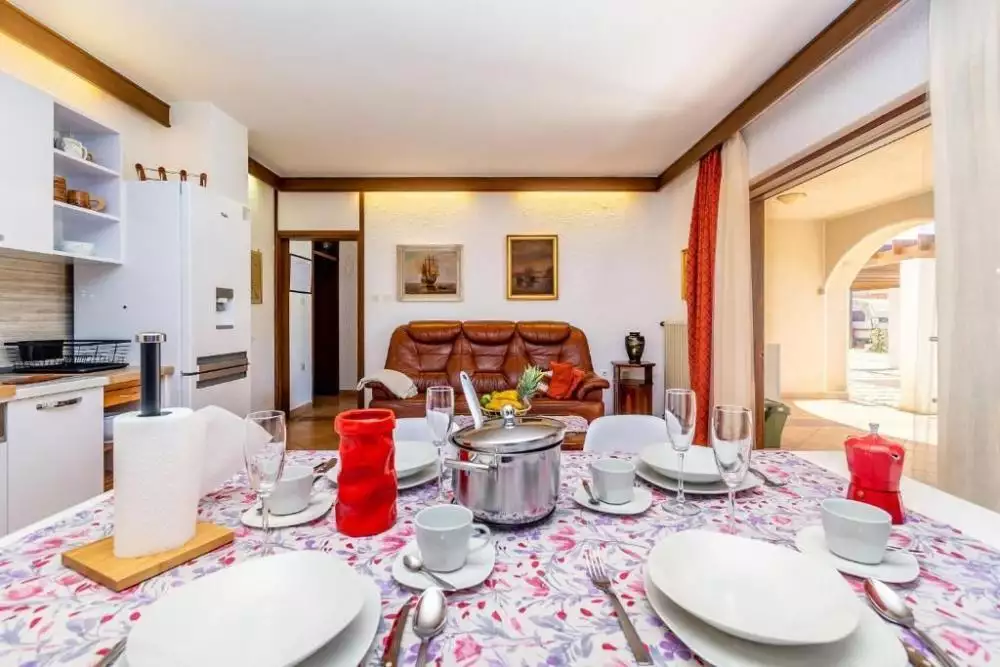 Отель, гостиница 282м² в Хорватии, Крка. Стоимостью 623000€ аренда фото-15
