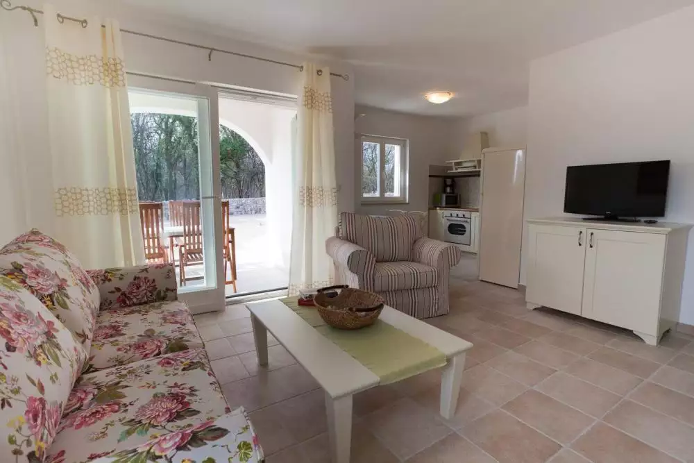 Отель, гостиница 255м² в Хорватии, Крка. Стоимостью 1200000€ аренда фото-11