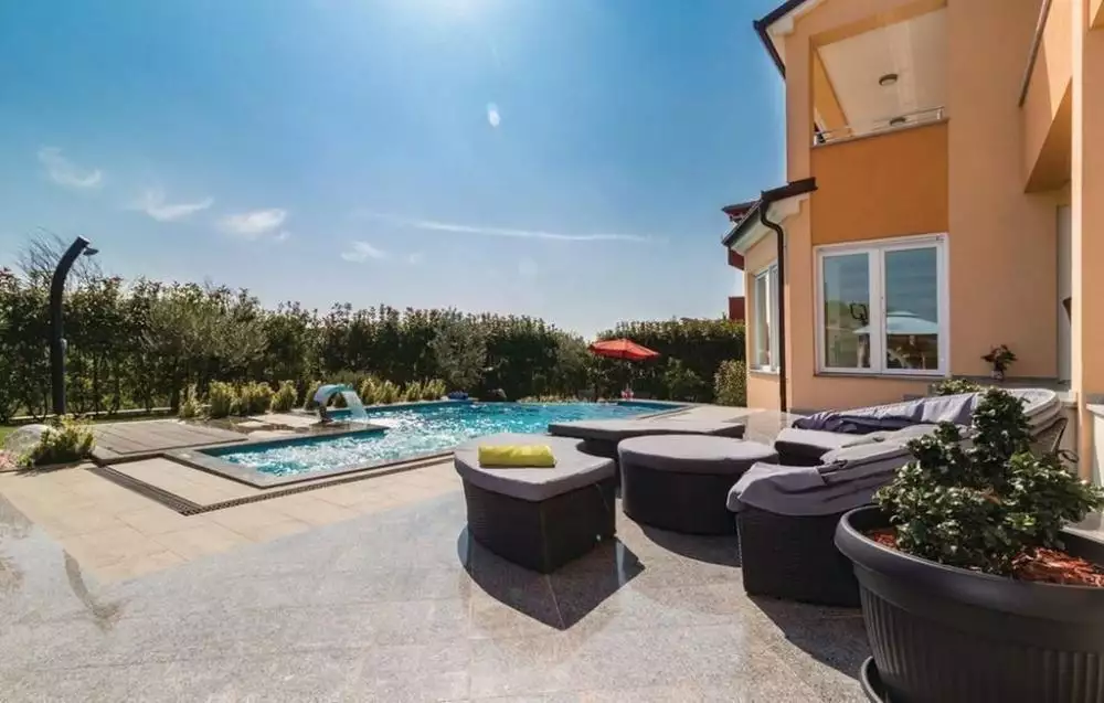 Вилла 460м² в Хорватии, Пула. Стоимостью 1500000€ аренда фото-22