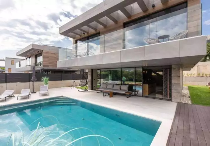 Вилла 280м² в Хорватии, Крка. Стоимостью 2100000€ аренда фото-1